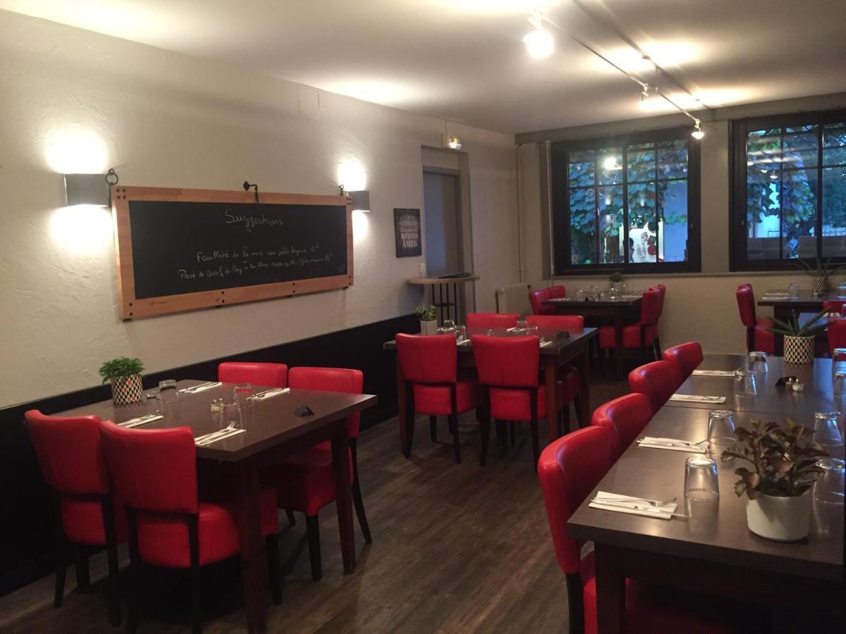 Hotel Restaurant Cousseau Парантис-ан-Борн Екстериор снимка
